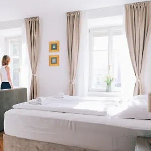 Апартаменты Central Riverside Apartments Mescanka, Любляна
